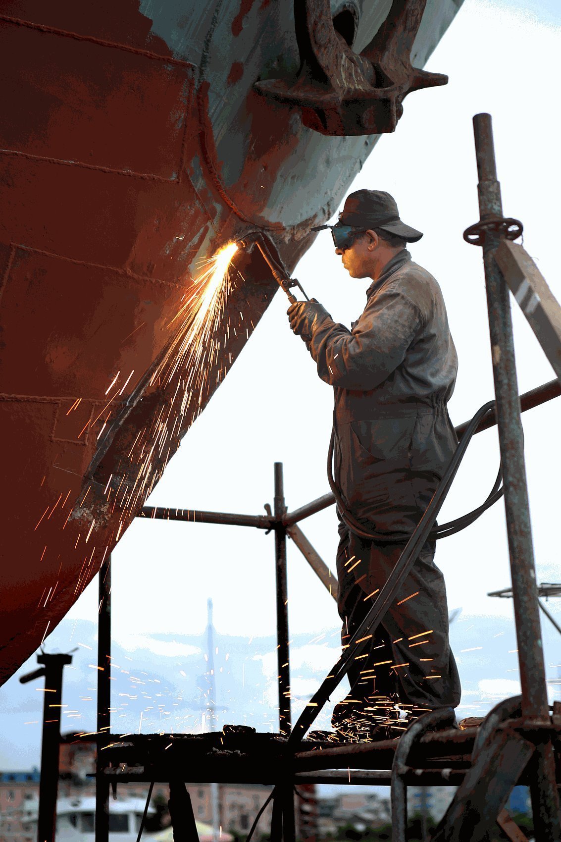 Ship repair fieldwork 2